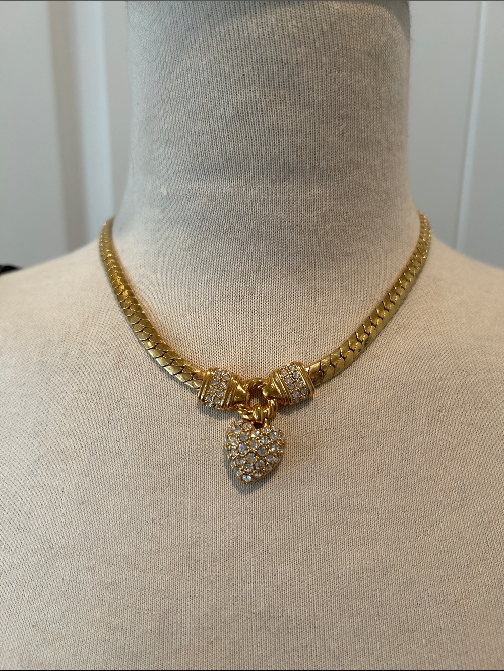 Gold Tone Crystal Pavé Heart Pendant Choker with clip earrings - Picture 2 of 6